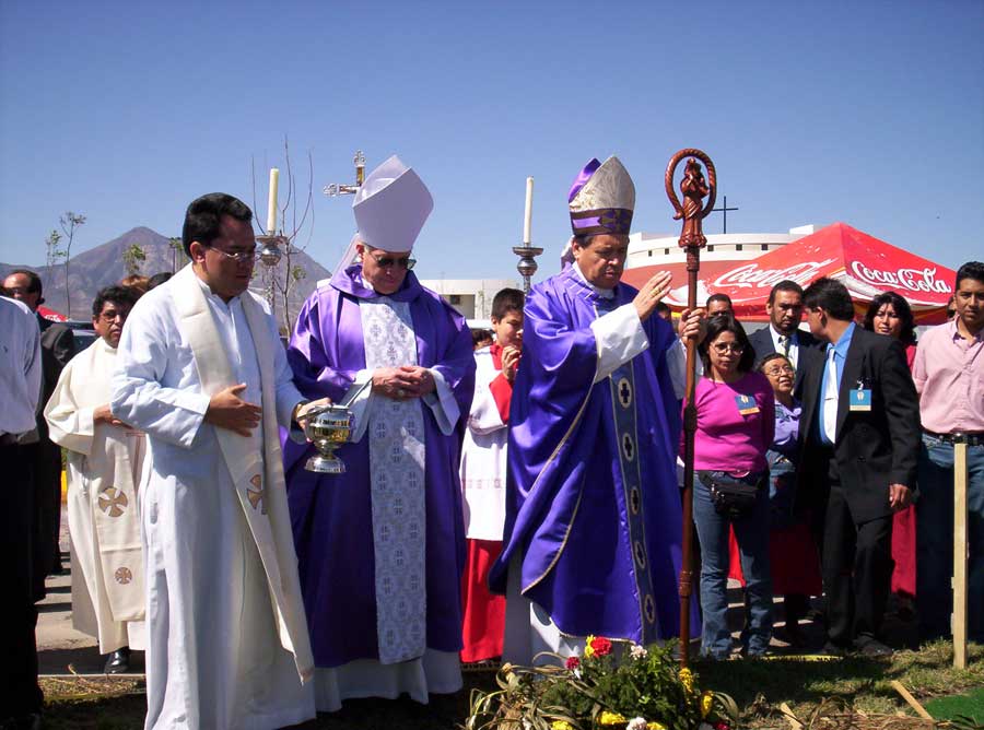 Consagración de la Iglesia de la Luz - 2004